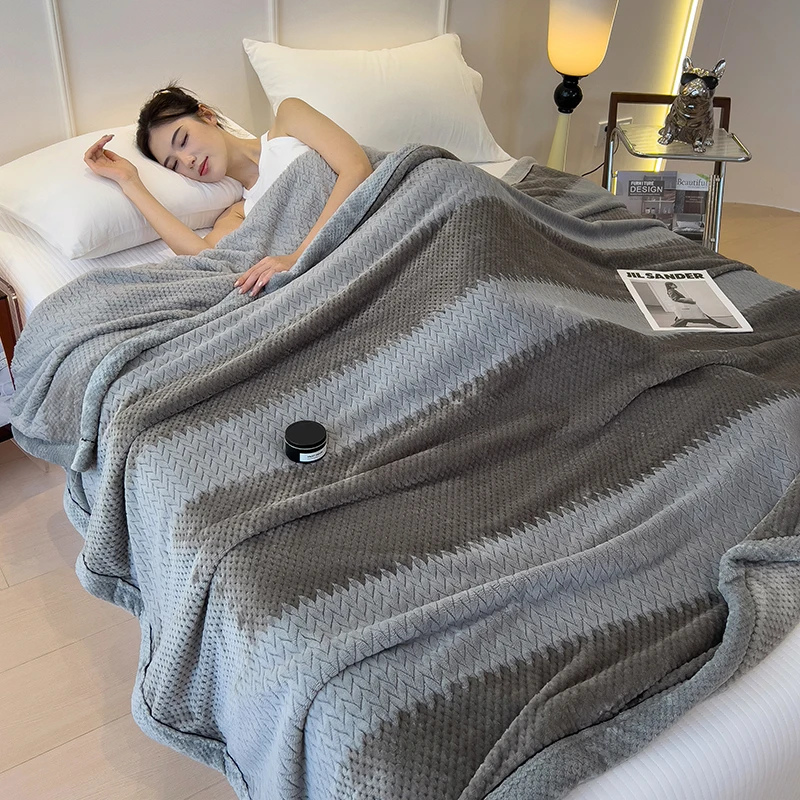 Fluffy Coral Velvet Blanket New Fleece Plush Comfortable Thickened and Warm Soft Sofa Cover Throw Blankets Luxury Bed Blanket