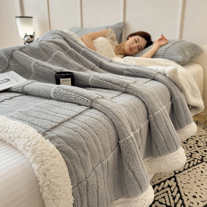 Faux Fur Ripple Winter Warm Blankets for Bed Living Room Three Layer Thickened Sherpa Fleece Blanket Quilt Soft Warmth Quilts